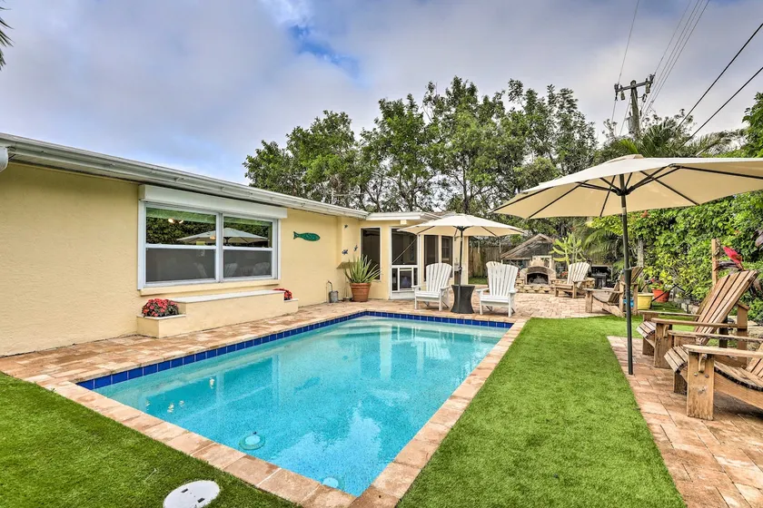 4 Mi to Dtwn: Home w/ Pool & BBQ in Bradenton - Image 1