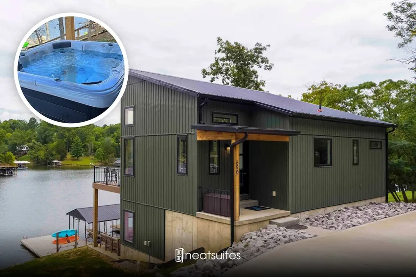Lakefront Home with Dock - Hot tub - 7 miles to Ar - Image 1