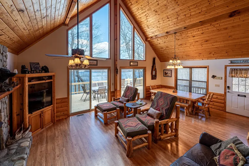 Ridgetop Lakeview Retreat - 4 Bedroom Cabin with Private Deck Overlooking Lake Nantahala - Image 1