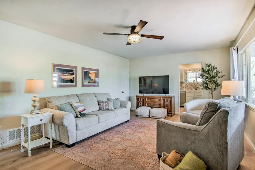 Centrally Located Tucson Home ~ 5 Mi to Dtwn! - Image 1