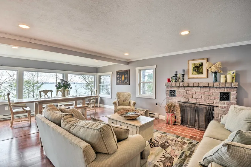 Waterfront Cottage on Sawmill Bay w/ Deck! - Image 1