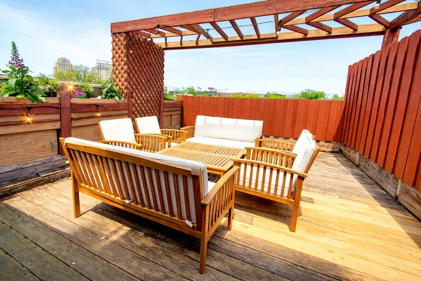 The Brick: Rooftop Deck Home | Walk to Yale - Image 1