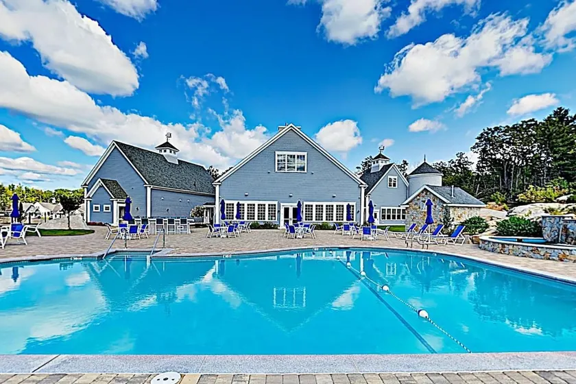 Salt Life  A Charming Cottage loaded w/ Amenities Inc. Pool - Image 1