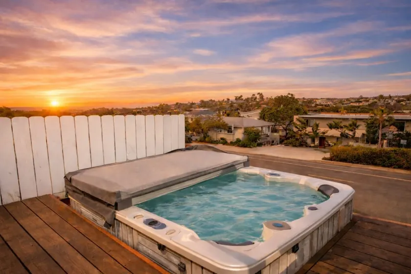 Encinitas Gem - Walk to Downtown & Beaches, Hot Tub - Image 1