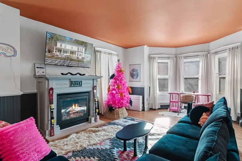 Large Killington Woodstock Area Home - Image 1