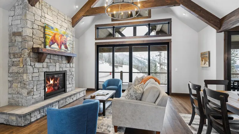 The Sunrise Ridge Chalet - Image 1