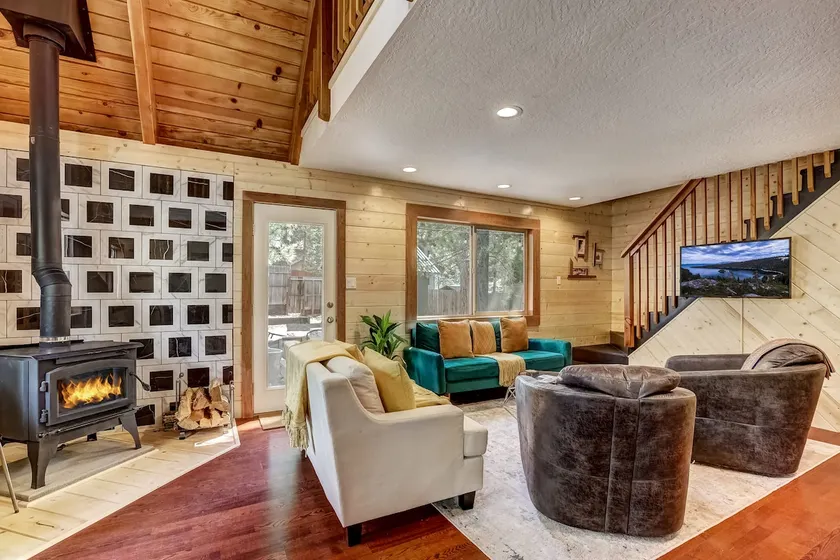 Rustic Haven - Hot tub & Pet friendly - Image 1
