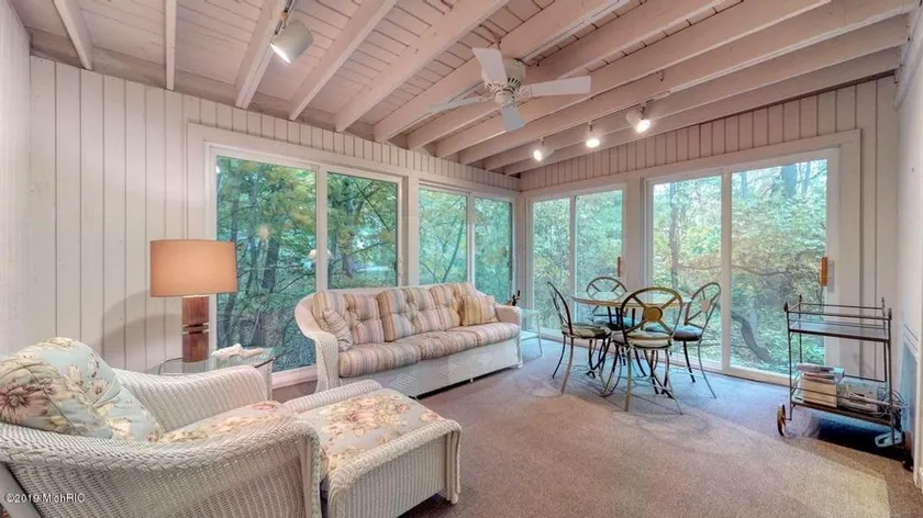 Whittier Cottage - Image 1