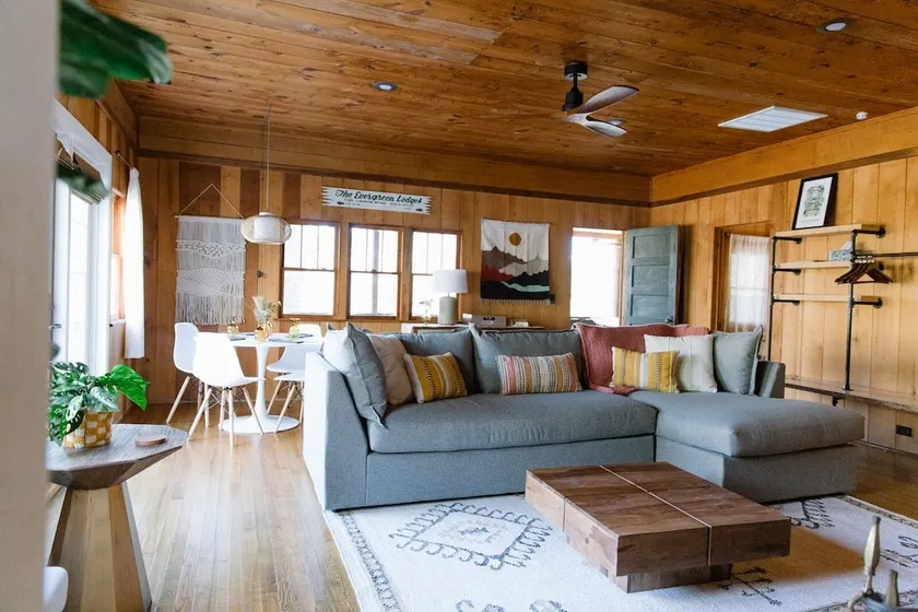 Secluded Cabin Escape with Fire Pit & Scenic Views - Image 1