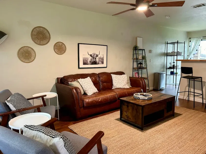 Fort Cavazos Apt: Newly Renovated, Free Parking - Image 1