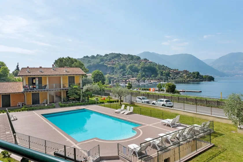 Leone Apartment - Image 1
