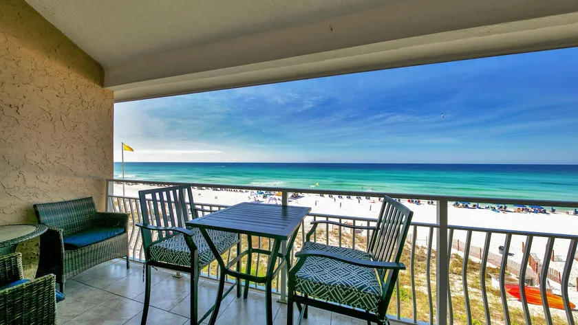 Crystal Villas 12B- beachfront 2BR + Loft - Image 1