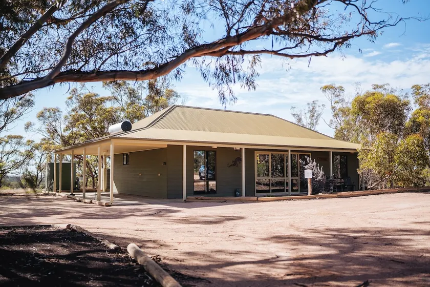 Pets Welcomed - Red Gum Cottage - Image 1