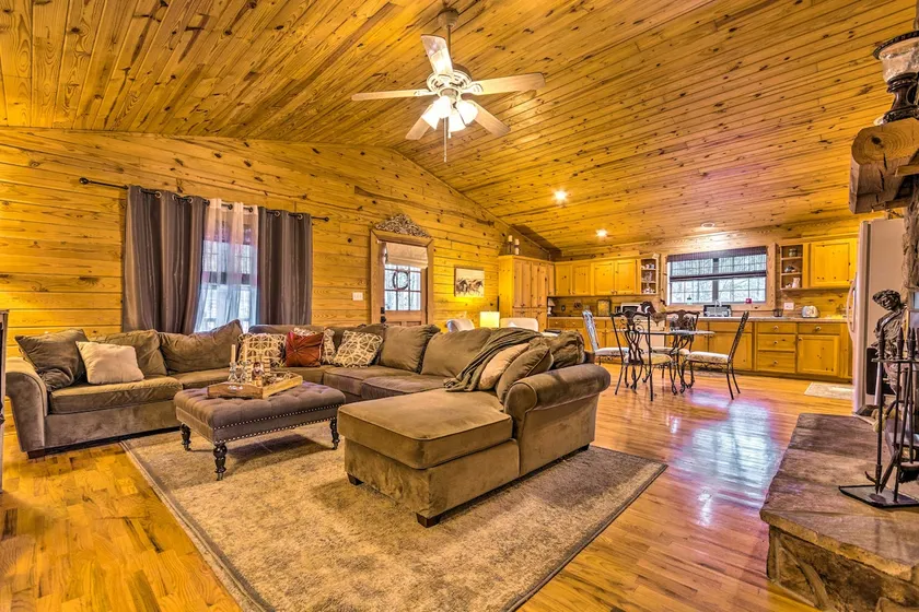 Pet-Friendly Cabot Cabin w/ Fenced Yard! - Image 1