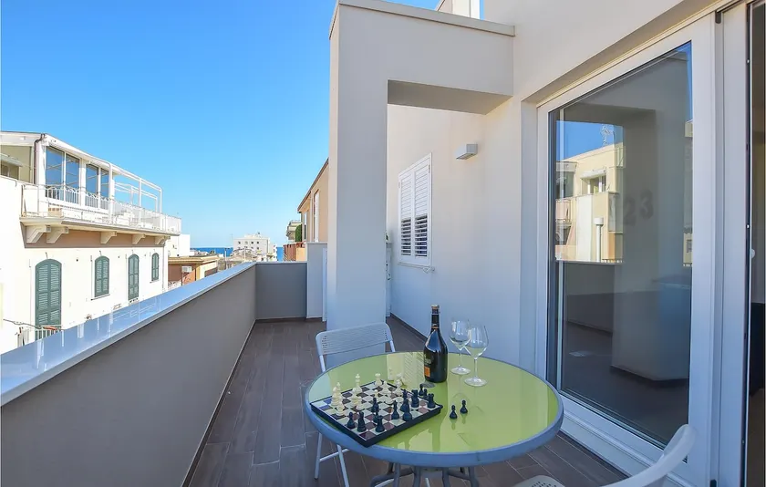 Lovely Apartment In Pozzallo With Wifi - Image 1