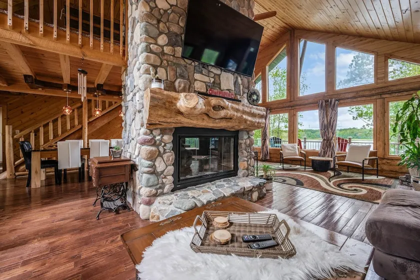 The Hideaway on Little Jay | Log Home | - Image 1