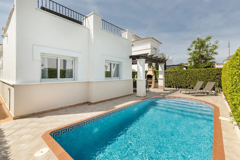 Villa 'La Torre Lenguado' con piscina privada, Wi-Fi y aire acondicionado - Image 1