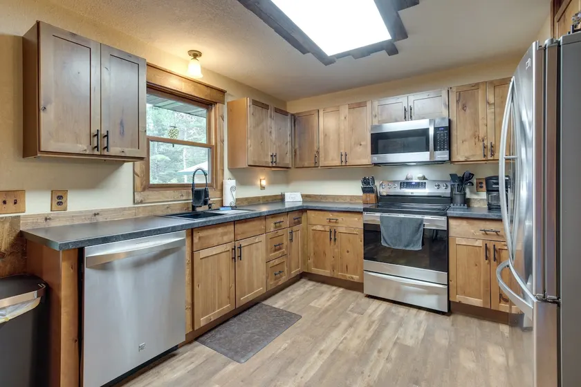 Woodruff Home w/ Lake Access & Pier, Near Town! - Image 1