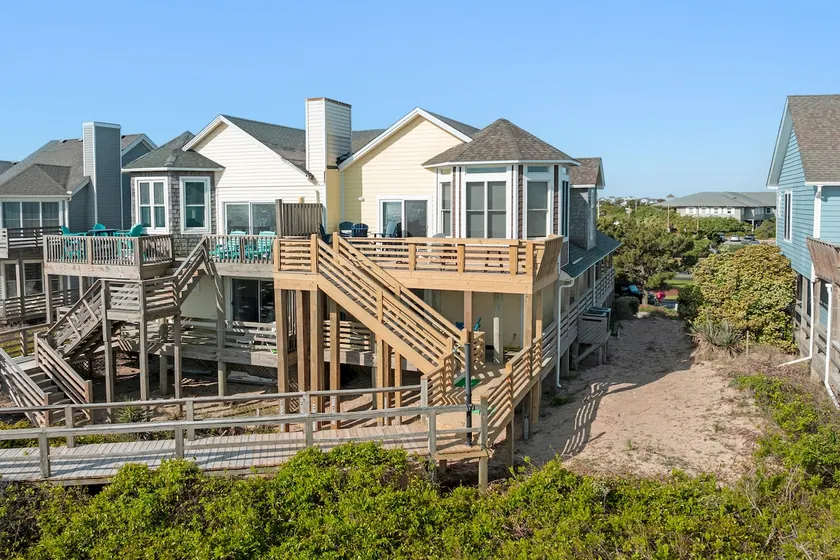 Somerset's Lighthouse: Oceanfront | Shared Pool - Image 1