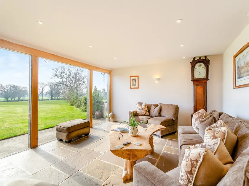 Holmeside Barn - Image 1