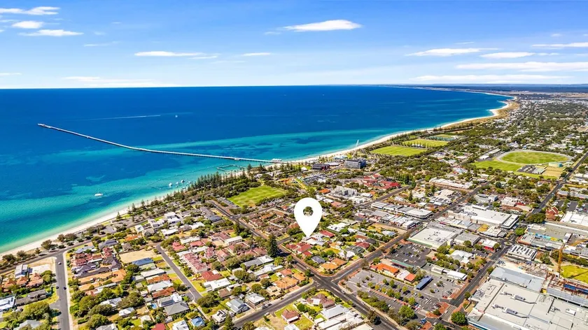 Sunny Busselton - Image 1