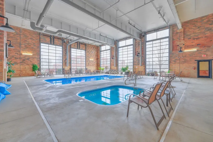 Year round indoor/outdoor pool and hot tub! - Image 1