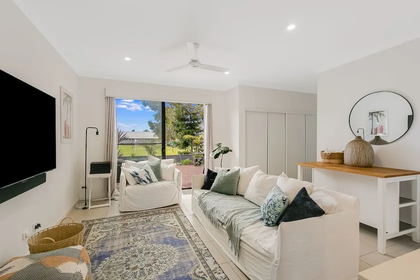 The Villa at Fraser Cove - Modern Northern Rivers Villa - Pet Friendly - Min. 3 Night Stays! - Image 1