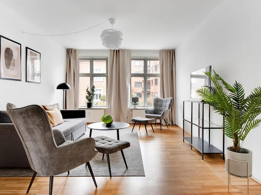 Constantin - Elegante apartamento de 2 dormitorios con balcón - Image 1