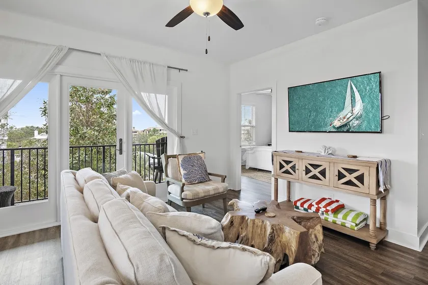 Coconut Cottage 331–Spacious Condo–Sleeps 8 - Image 1