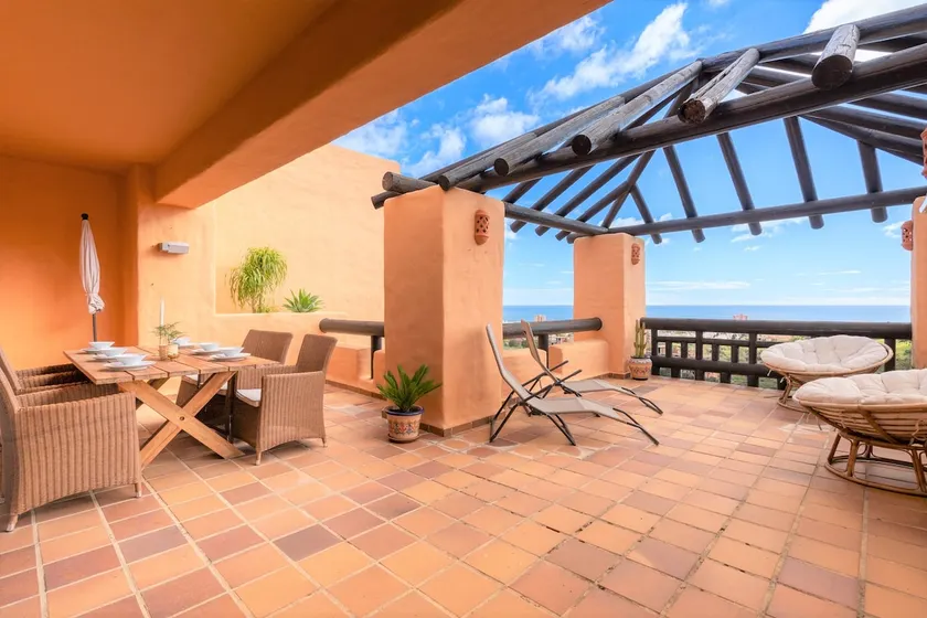 15 First line Penthouse with wonderful seaview near Duquesa Golf Manilva Andalucia - Image 1