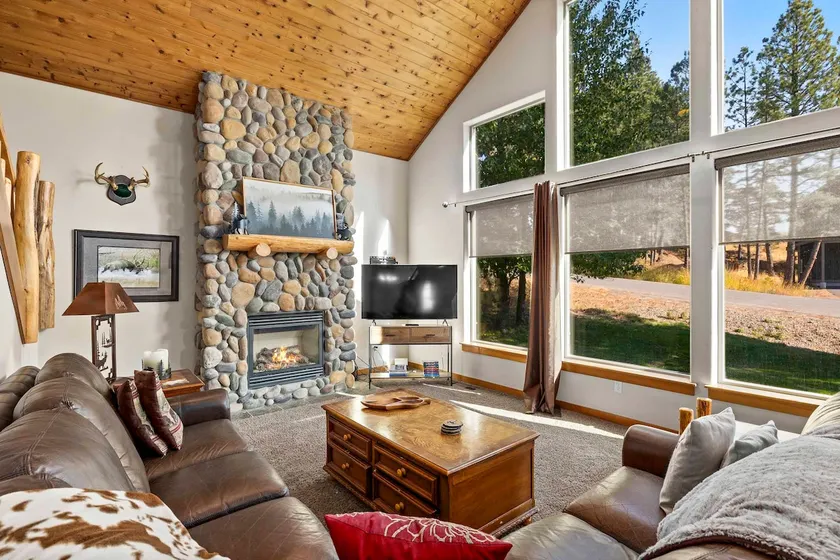 Dog-Friendly Ronald Vacation Rental Cabin! - Image 1