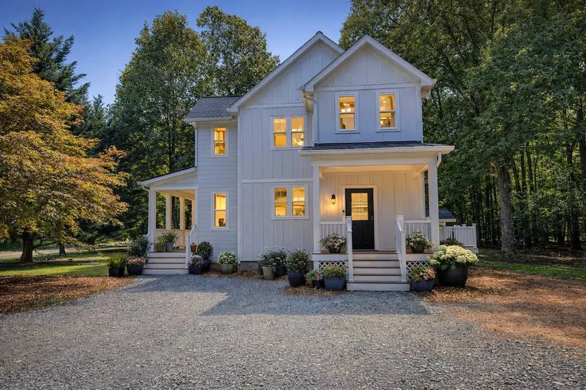 The Porches + Middleburg / Wine Country - Image 1