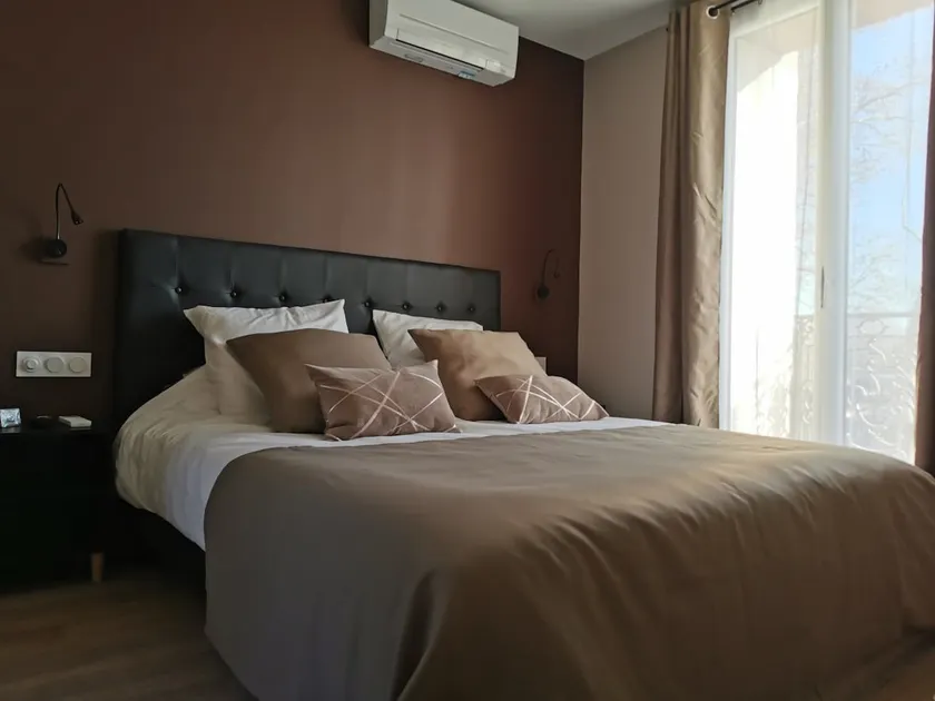 Apartment: Closed parking, Housekeeping, Netflix, Wifi - Image 1