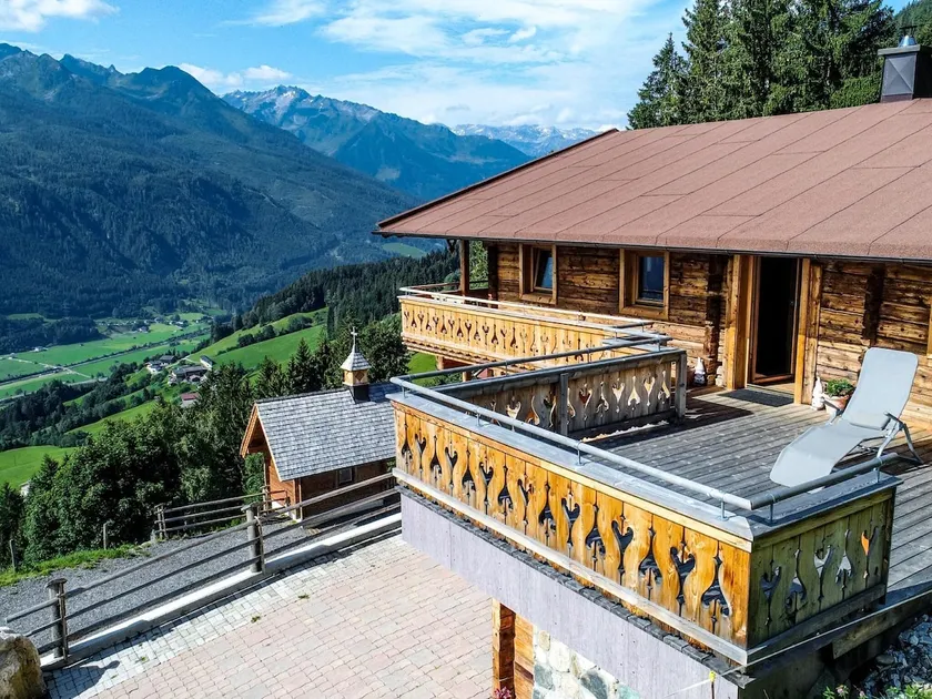 Oberholzlehenhut with a great view - Image 1