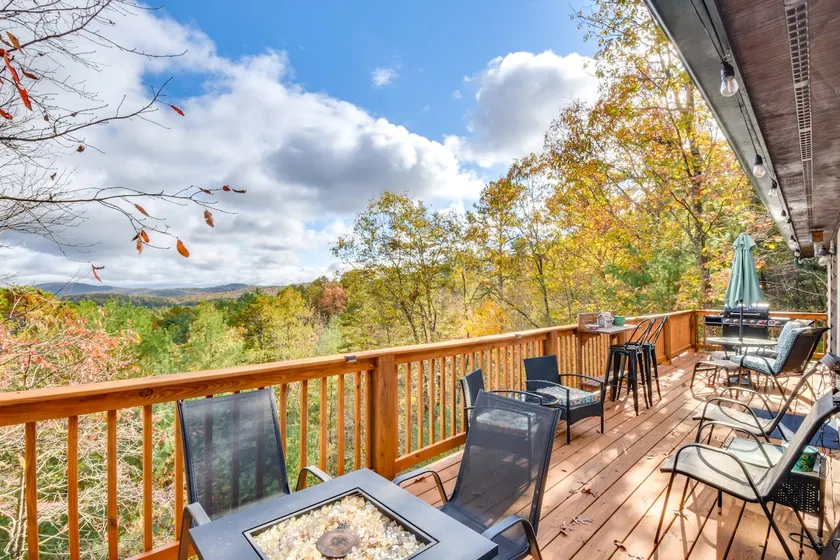 Lakemont Mountain Cabin w/ Game Room & Hot Tub! - Image 1