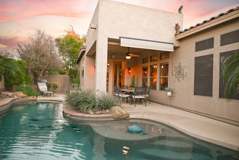 New Listing Charming home in a Great Neighborhood - Image 1