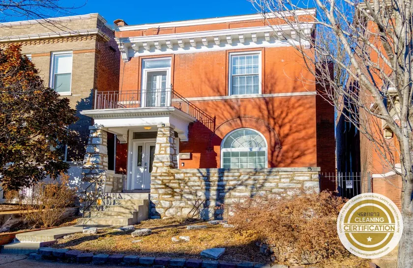 Elegant 6BR-4BA Family Home with Garage ABODEbucks - Image 1