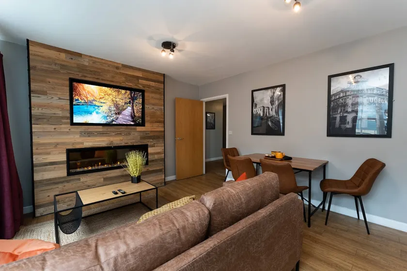 Contemporary Loft Living - Image 1