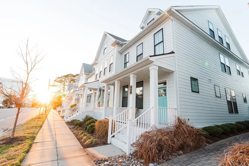 A Modern 4 Bedroom Beach House near VB Boardwalk - Image 1