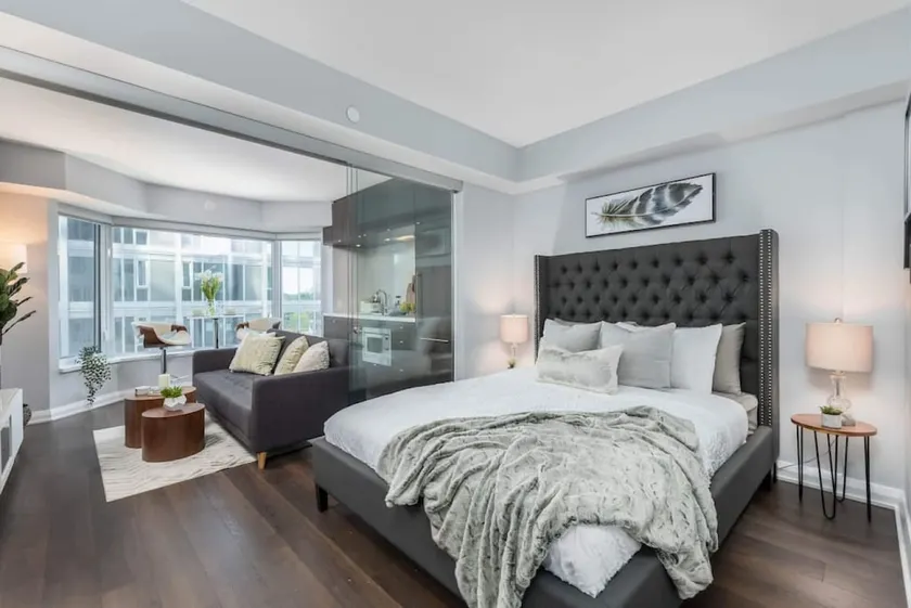 Modern Yorkville 1Br 1Ba Gym Upscale Area - Image 1