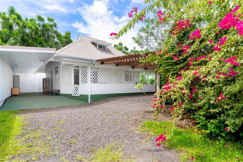 2.5BR Beach Access | Aircon | BBQ | Washer & Dryer - Image 1