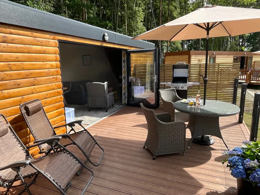 Rowan Boutique Lodge for couples with a dog - Image 1