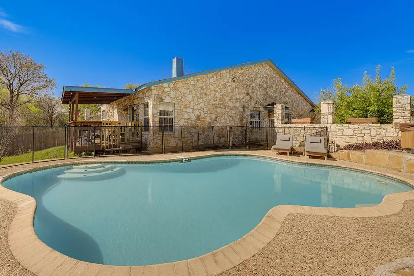 San Antonio Retreat w/ Fenced Pool, Near SeaWorld - Image 1