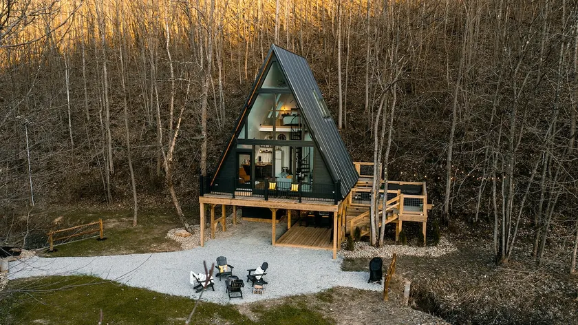 The Pinnacle-Cabin-Luxurious-Private Bathroom - Image 1