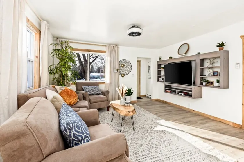 The Woodland Retreat - Your NorthShore Sanctuary - Image 1