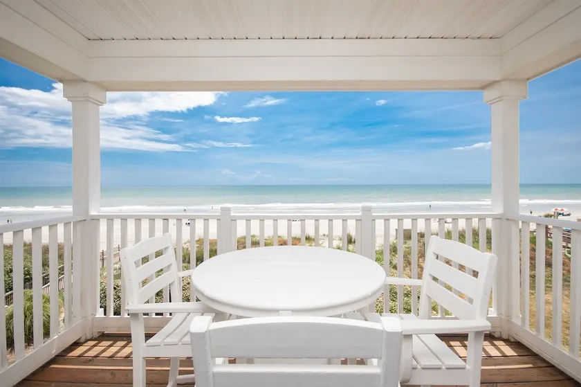 Beachfront-Pet Friendly-Heated Pool Apr to Oct - Image 1