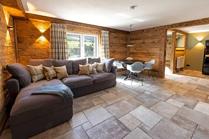 Luxury holiday apartment with mountain view - Image 1