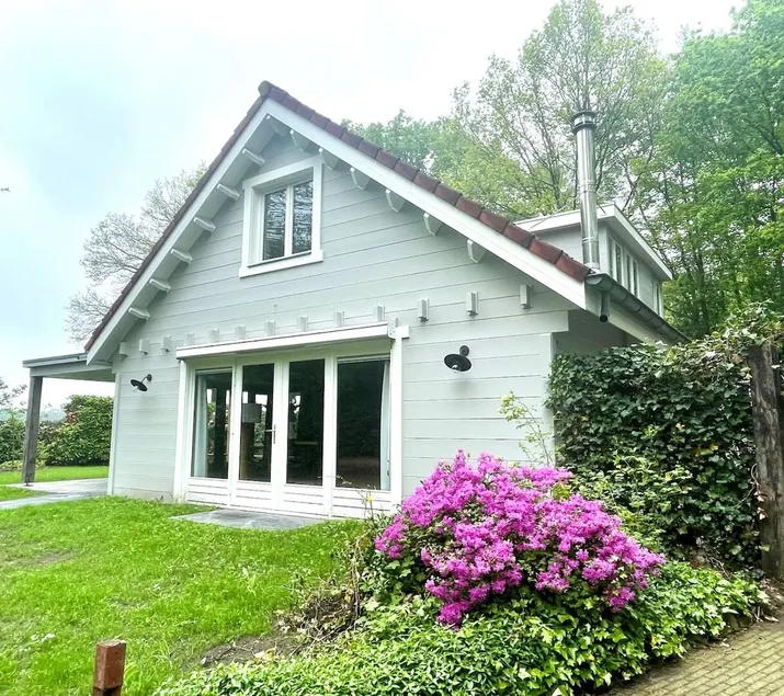 8-person KempenLodge - Image 1