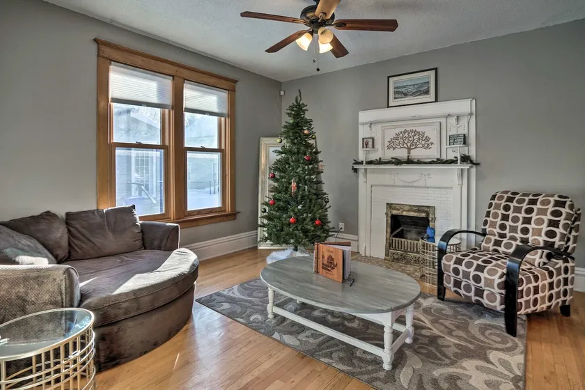 Saint Paul Home in Historic Cathedral Hill - Image 1