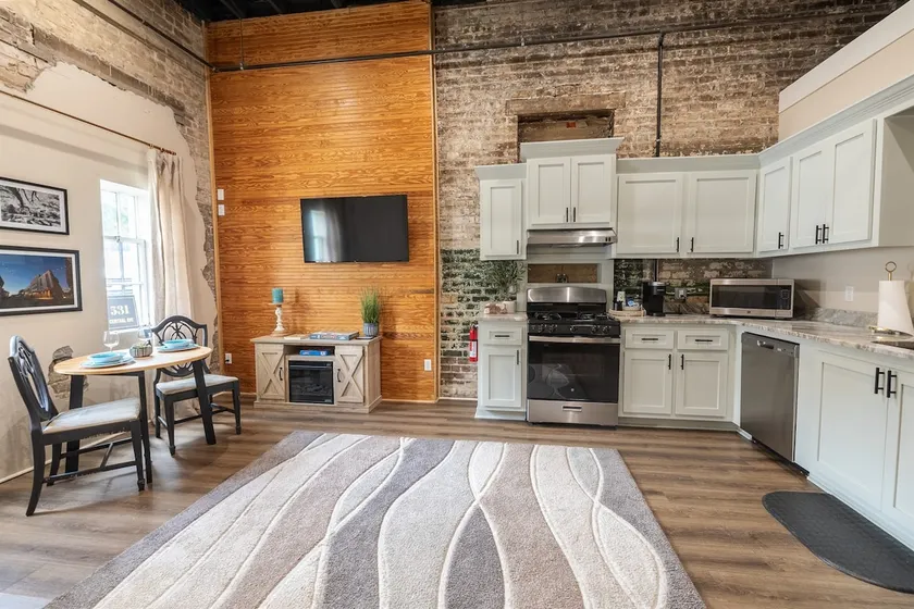 Only Groundfloor access Downtown Laurel - G - Image 1